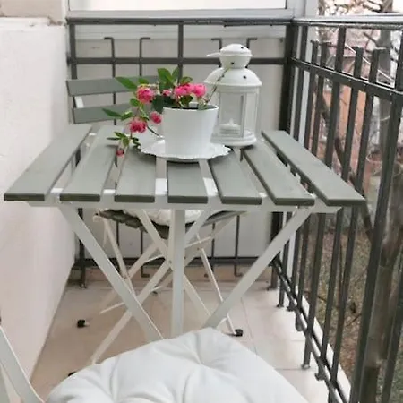 Loft Studio In The City Center Szófia